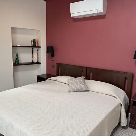 - La Corte Dei Mercanti - Centro Storico Apartamento Stresa