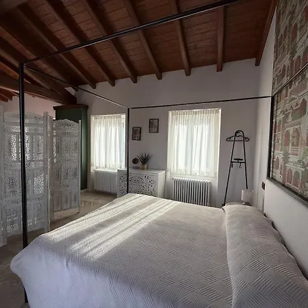 - La Corte Dei Mercanti - Centro Storico Apartamento Stresa
