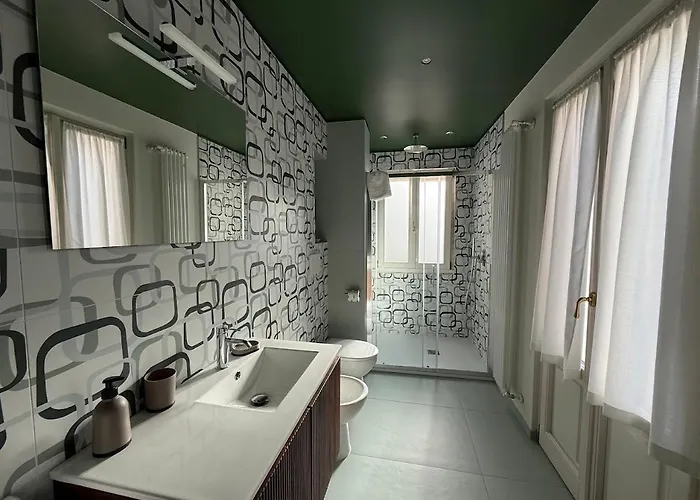 - La Corte Dei Mercanti - Centro Storico Appartamento Stresa