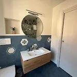 - La Corte Dei Mercanti - Centro Storico * 스트레사
