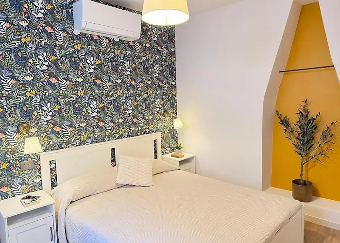 - La Corte Dei Mercanti - Centro Storico Apartment Stresa